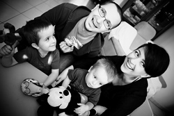 fotografia rodzinna - Antos i Franek z rodzicami